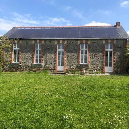 Gite -Belle Maison Dans Une Ancienne Ecole-Tarif Reduit Hors We ! Chanzeaux Eksteriør billede